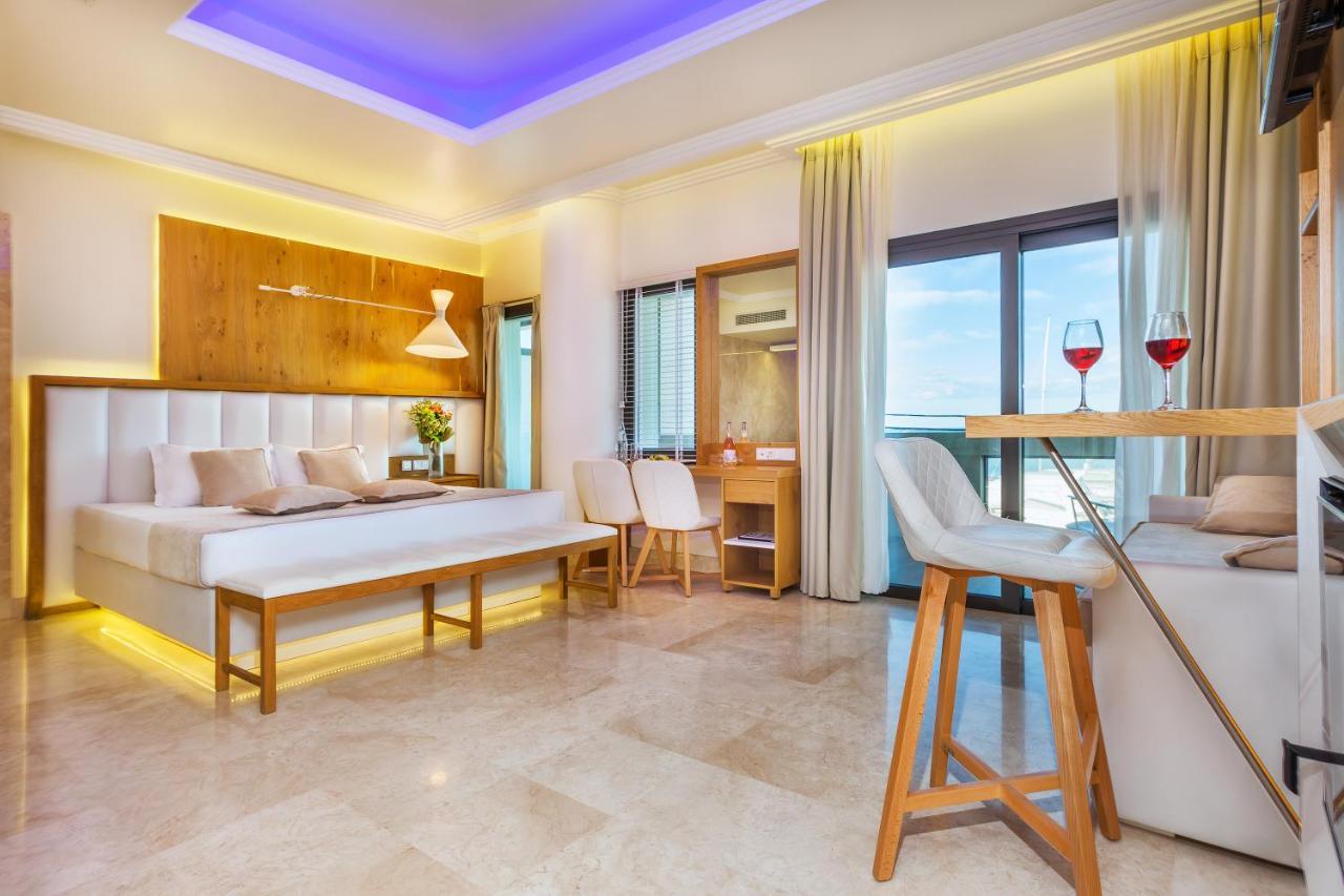 Porto Marine Hotel Platamonas Esterno foto